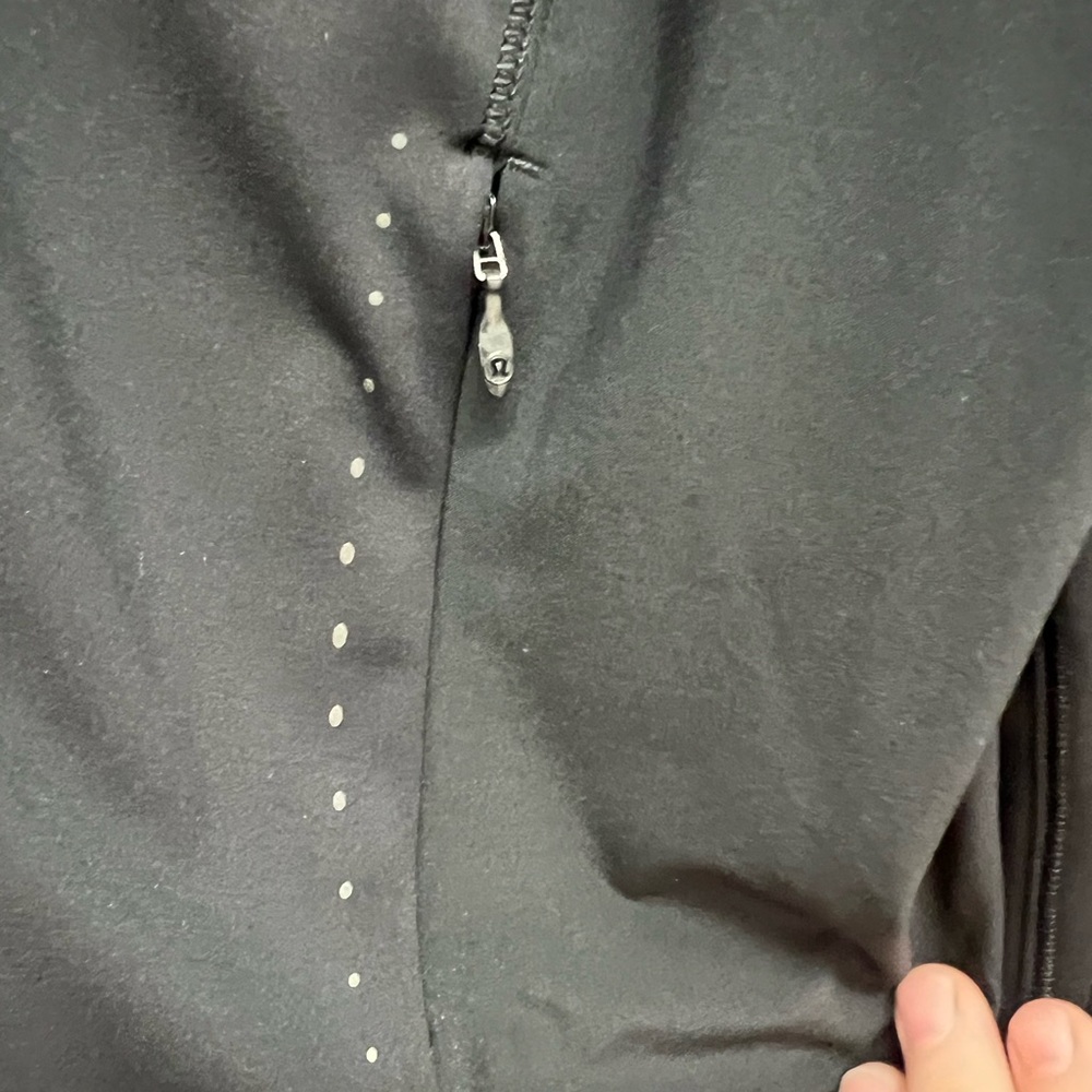 Lululemon Black Running Jacket - Picture 3 of 6